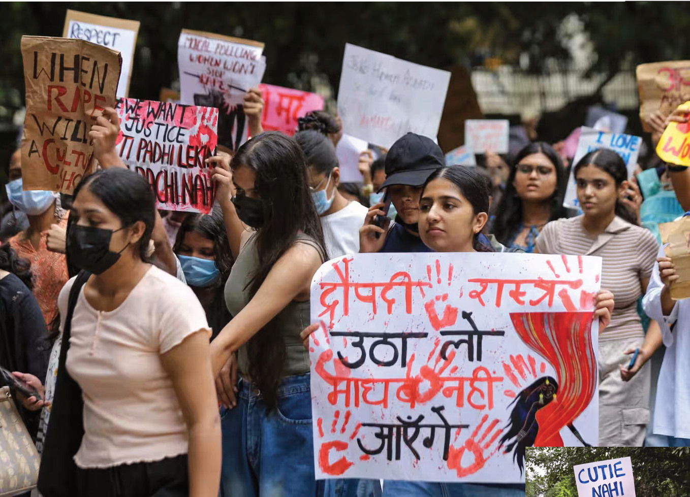 ‘हम औरत आजाद हैं’: महिलाओं की सुरक्षा और स्वतंत्रता के सवाल पर सड़कों पर उतरीं छात्राएं